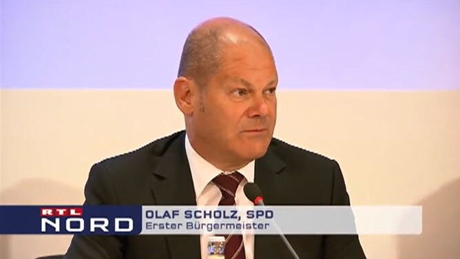 Das Bild zeigt Olaf Scholz als Bürgermeister von Hamburg